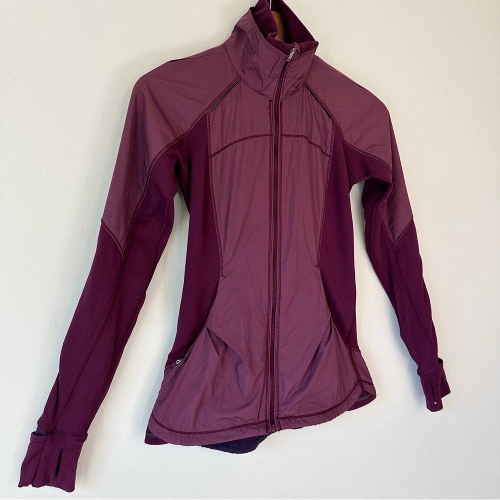 Lululemon Can’t Stop Jacket in Mini Hyper Stripe Plum Matte Glyde Rulu, size 4 - Picture 6 of 16